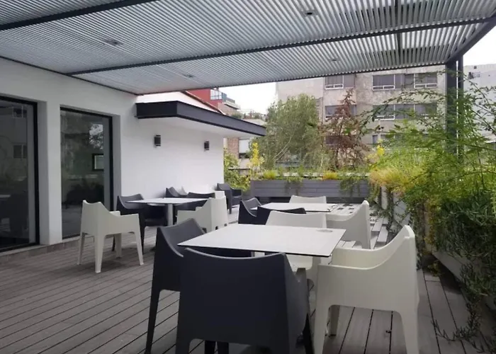 Spacious Urban Retreatwork&play In *